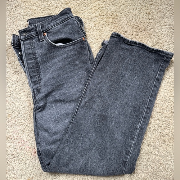 Levi’s Women’s Black Ribcage Straightleg Jeans - Picture 1 of 4